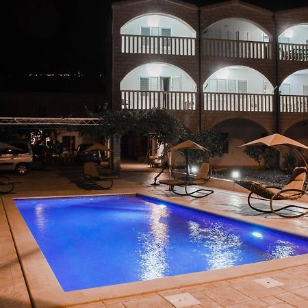 Unforgettable Sea View Apartments Bakota โปดสตรานา ภายนอก รูปภาพ