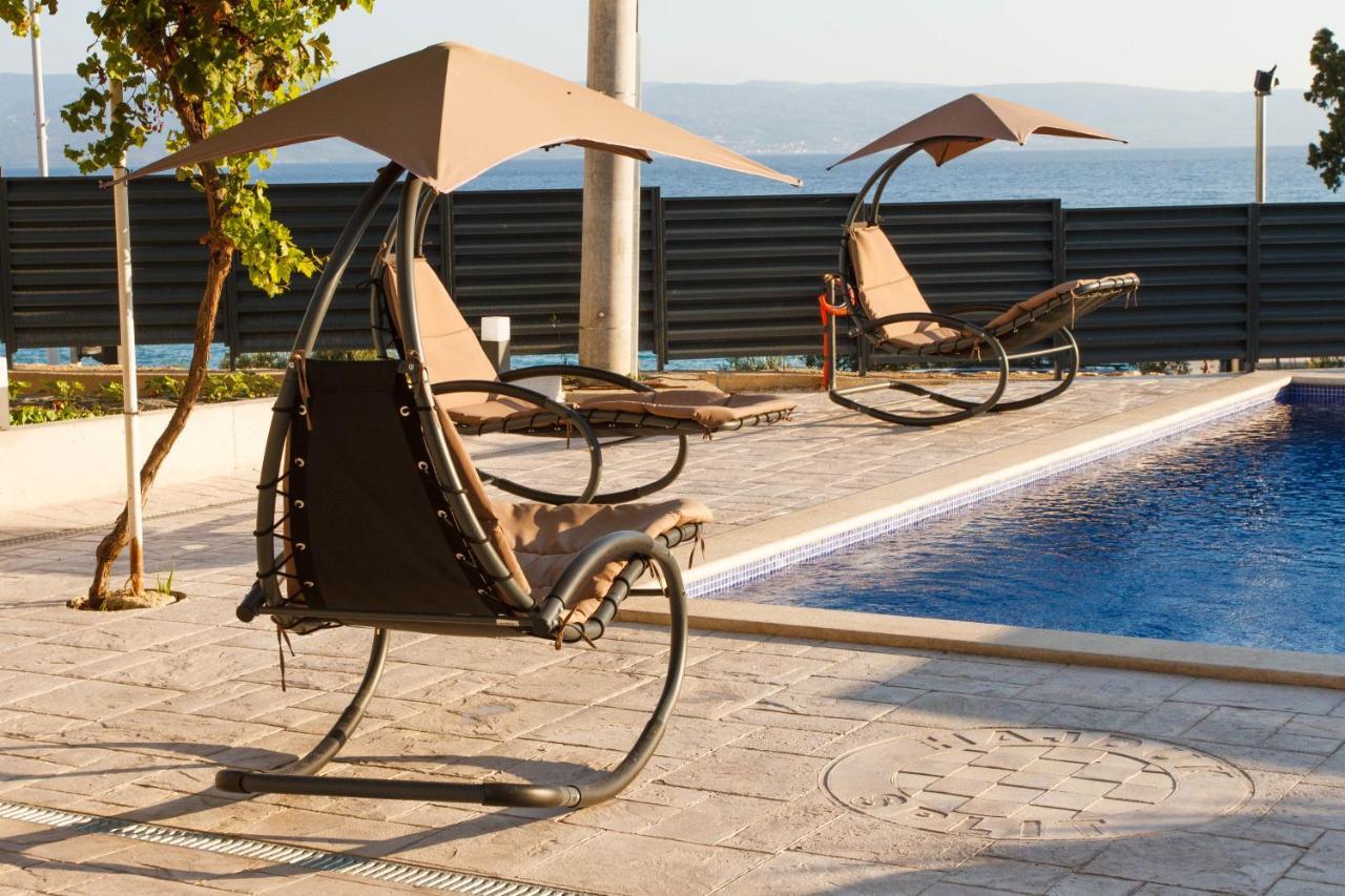 Unforgettable Sea View Apartments Bakota โปดสตรานา ภายนอก รูปภาพ