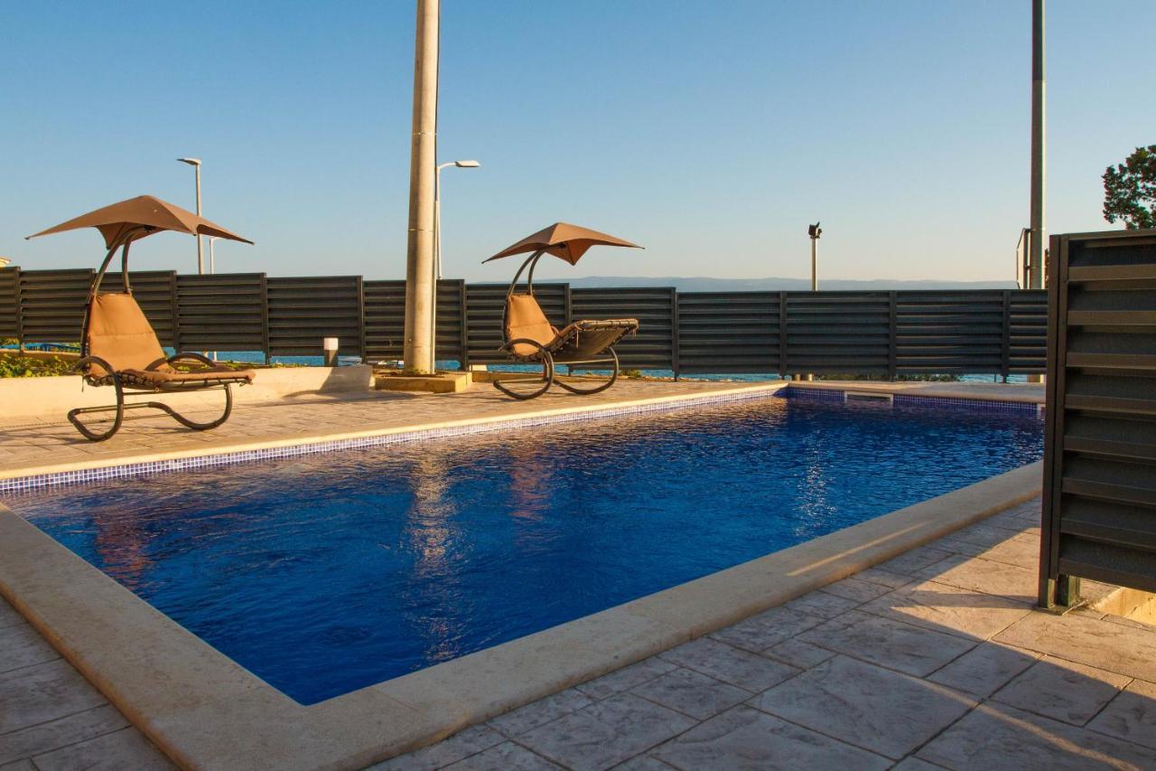 Unforgettable Sea View Apartments Bakota โปดสตรานา ภายนอก รูปภาพ