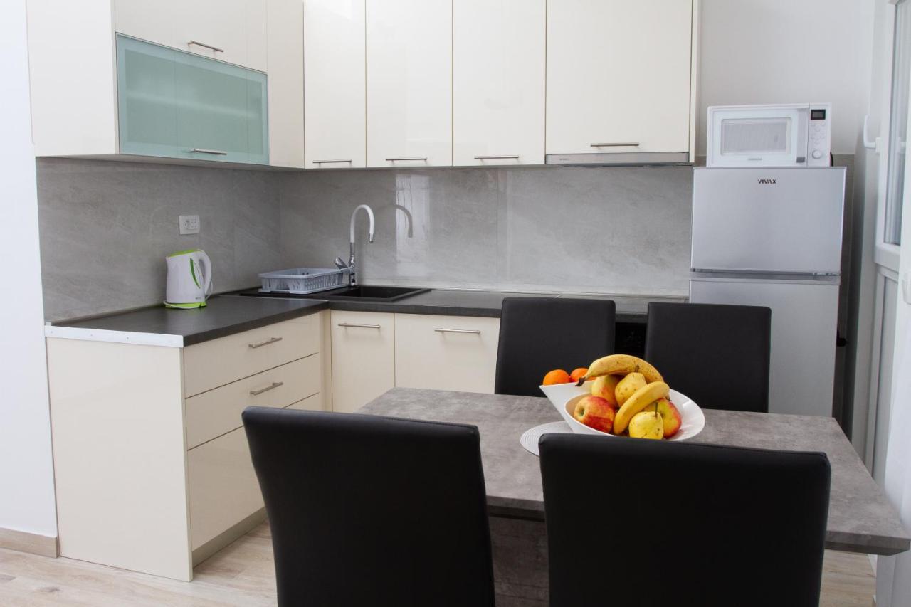 Unforgettable Sea View Apartments Bakota โปดสตรานา ภายนอก รูปภาพ