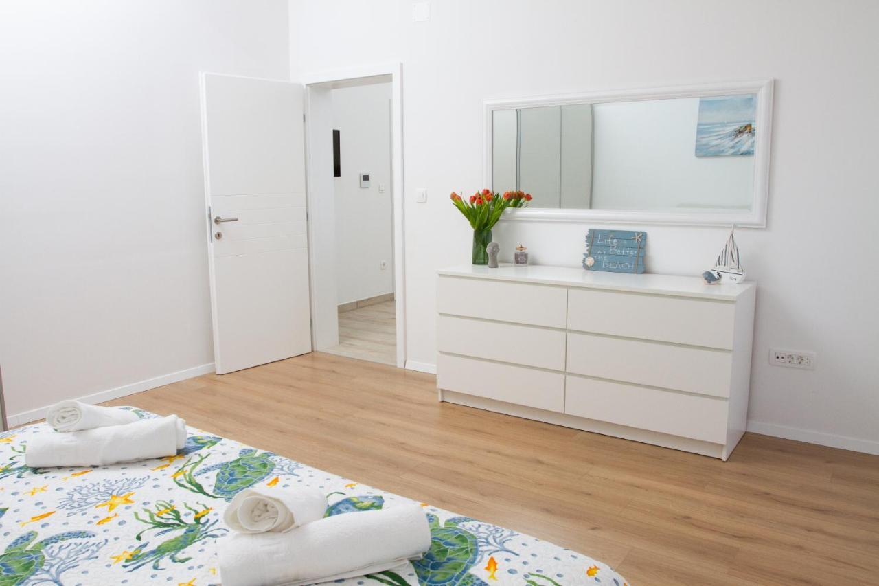 Unforgettable Sea View Apartments Bakota โปดสตรานา ภายนอก รูปภาพ
