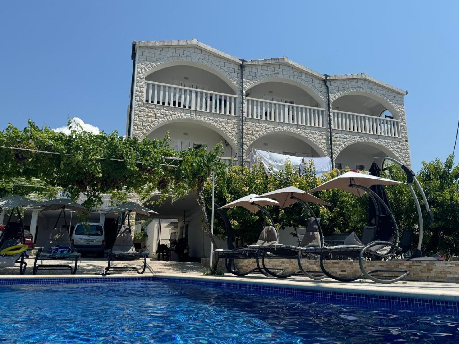 Unforgettable Sea View Apartments Bakota โปดสตรานา ภายนอก รูปภาพ
